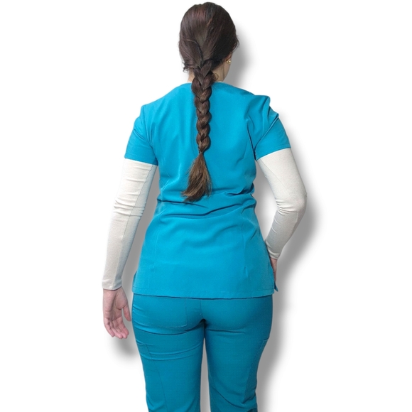 Flexxione Teal Medical/Nurse Scrub Top XS V-Neck Multiple Pocket Comfortable Fit - Picture 2 of 12